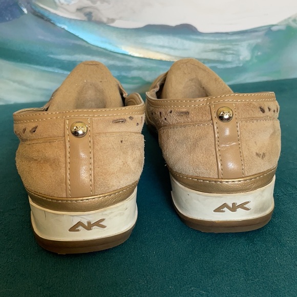 🌸3 shoes for $50 | Anne Klein slip on - Picture 3 of 5